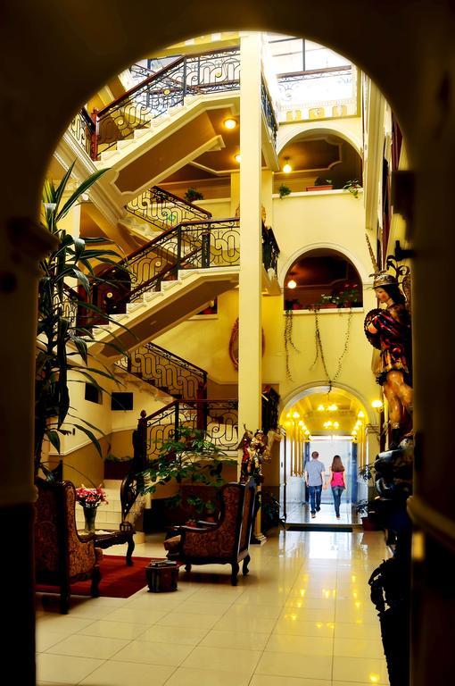 סוקרה San Marino Royal Hotel מראה חיצוני תמונה