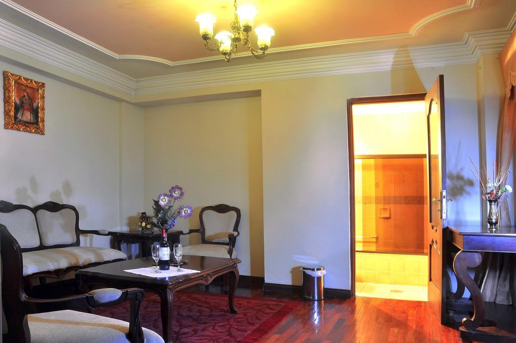 סוקרה San Marino Royal Hotel מראה חיצוני תמונה
