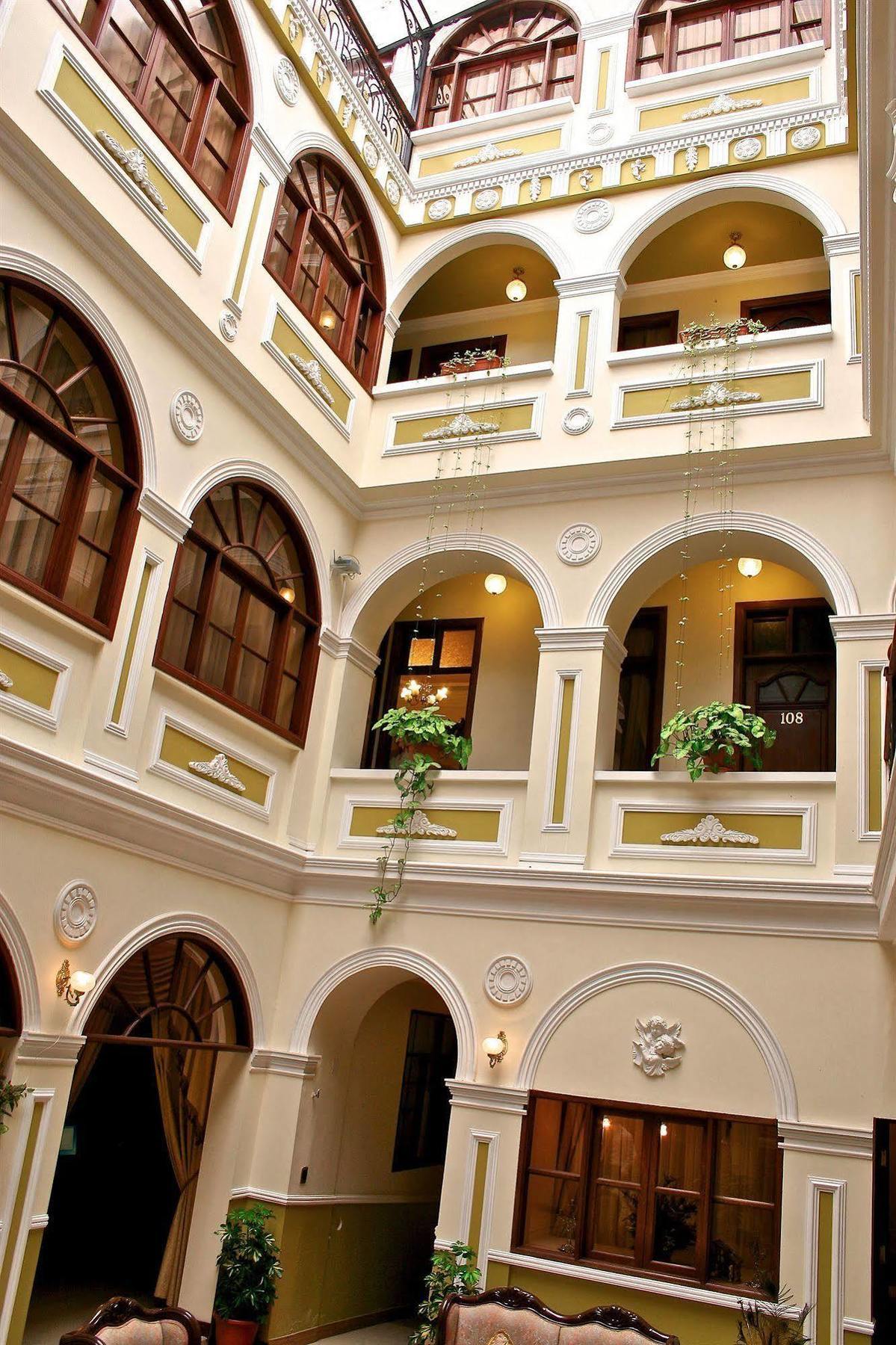 סוקרה San Marino Royal Hotel מראה חיצוני תמונה